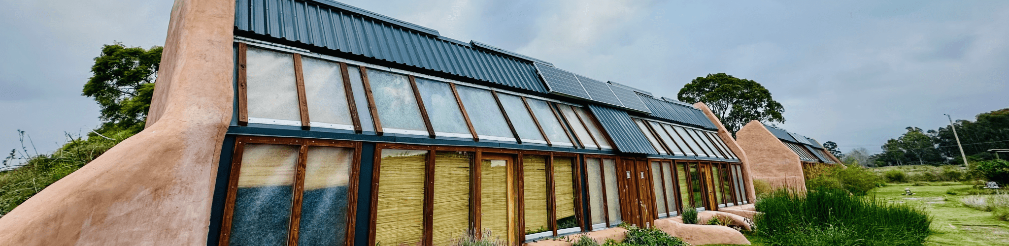 Caliu Earthship Colonia Del Sacramento Uruguai